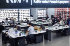 RNBN智能锁原厂维修中心阐释$智能锁ISRUCCI：安全生活新选择，智能锁开启便捷生活